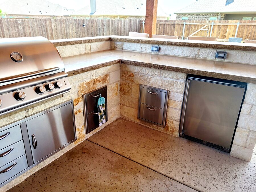 Custom outdoor kitchen built by Texas Patios Plus in south DFW